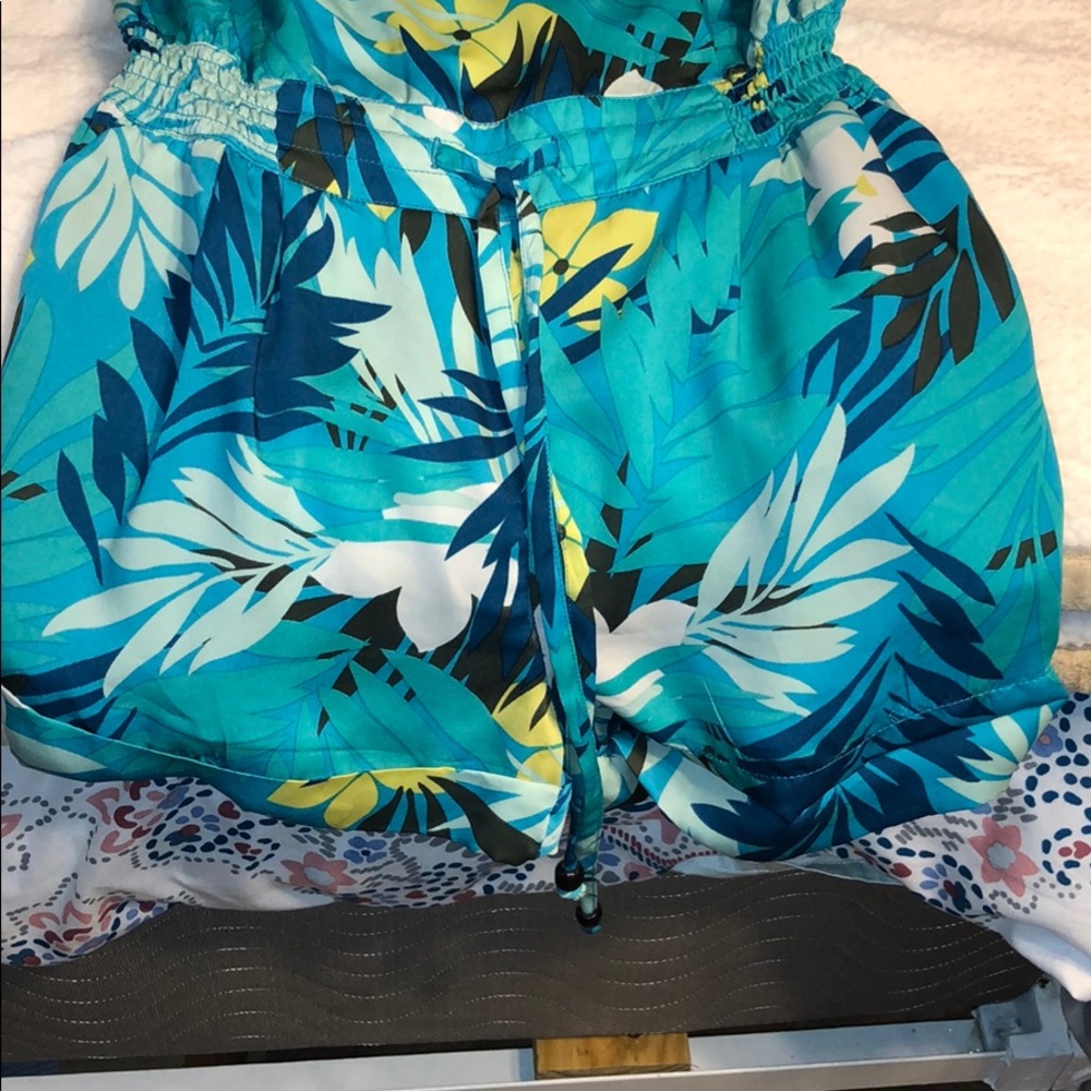 Summer romper!! - Picture 3 of 5